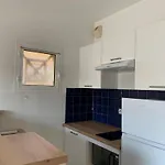 Apartment - Cabine: 4 Pers, Proche Plages Et Commerces, Menage Inclus - Fr-1-319-191 Biscarrosse-Plage