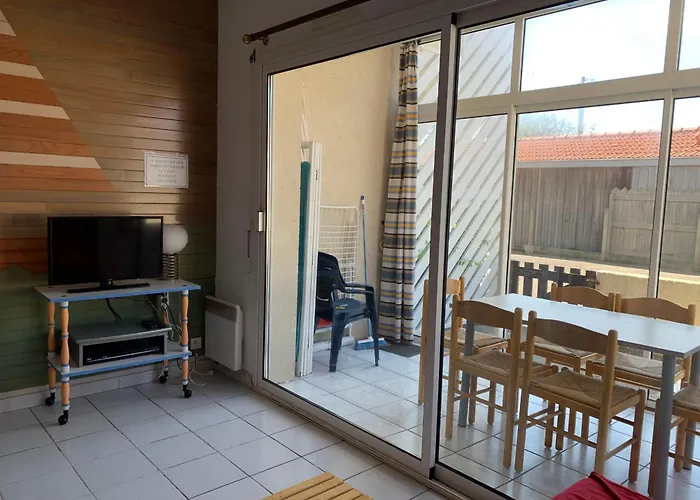 - Cabine: 4 Pers, Proche Plages Et Commerces, Menage Inclus - Fr-1-319-191 Biscarrosse-Plage